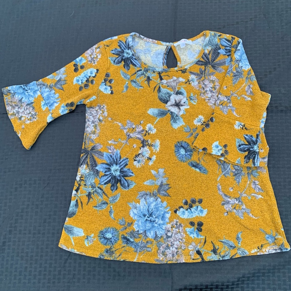 Maternity Shirt with Yellow & Blue Floral Top 3/4 Length Bell Sleeve Size Medium